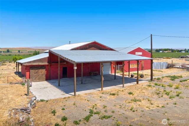 Property photo for 651 E Stover Road, Grandview photo 2