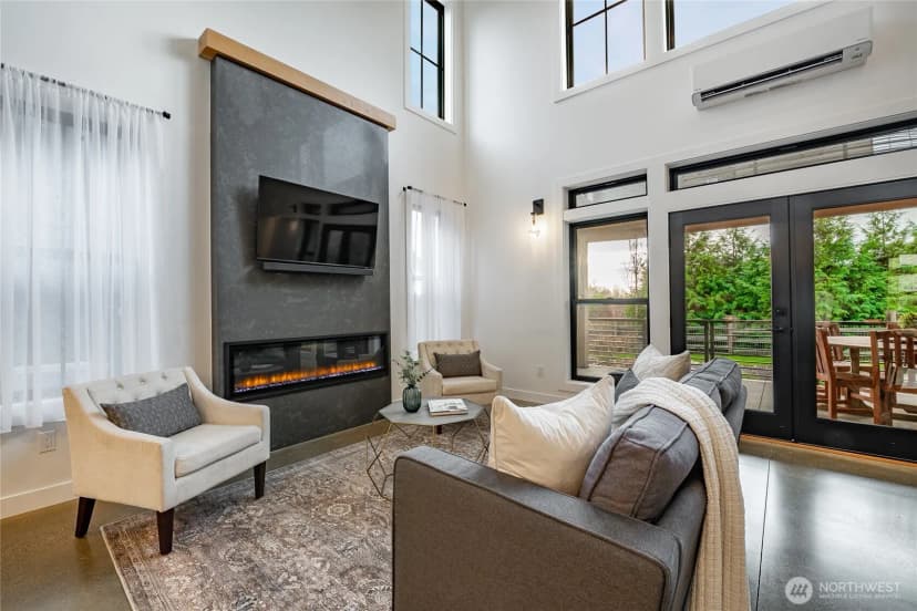 Property photo for 204 Pebblebrook Drive, Lynden photo 18