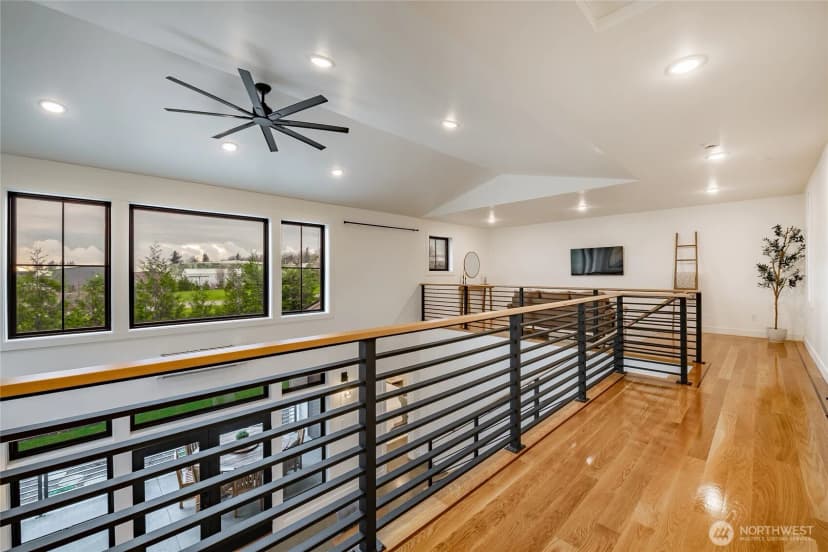 Property photo for 204 Pebblebrook Drive, Lynden photo 32