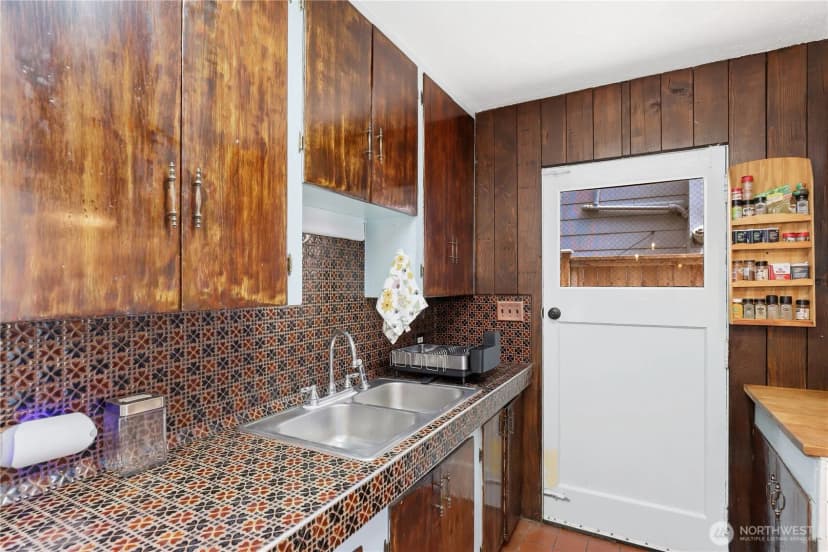 Property photo for 305 S 35th Street, Tacoma photo 27