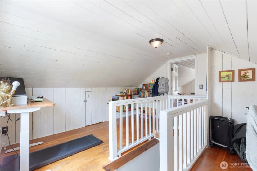 Property photo for 9440 35th Avenue Sw, Seattle photo 15