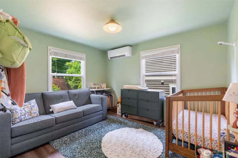 Property photo for 9440 35th Avenue Sw, Seattle photo 12