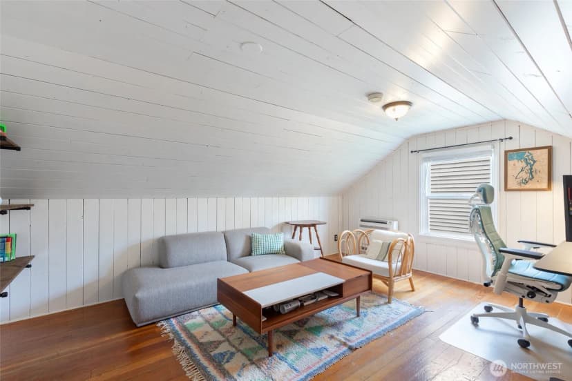 Property photo for 9440 35th Avenue Sw, Seattle photo 17