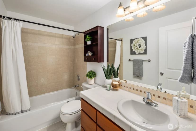 Property photo for 337 N 105th Street #a, Seattle photo 21