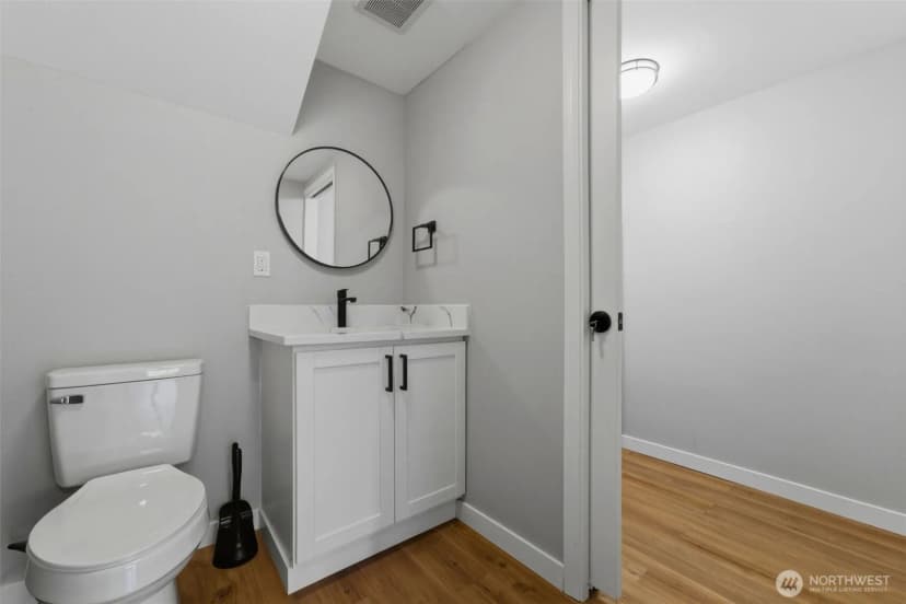 Property photo for 1910 Corbet Drive Nw, Bremerton photo 5