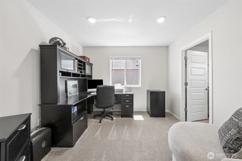 Property photo for 19429 Avenue Court E, Graham photo 15