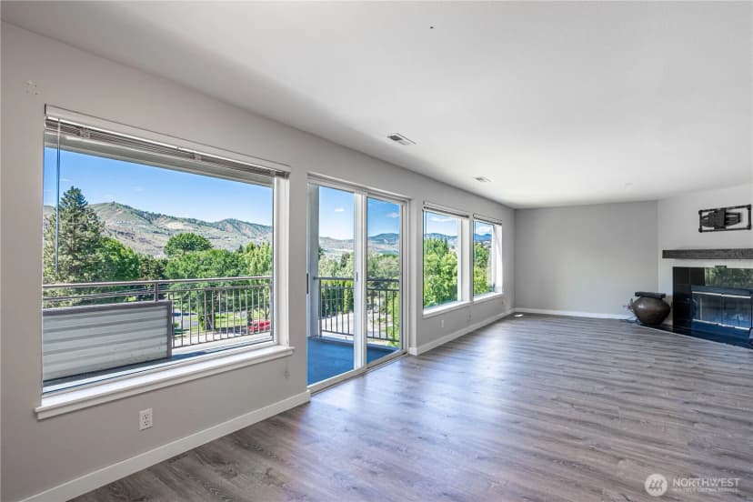 Property photo for 808 W Manson Highway #b202, Chelan photo 13