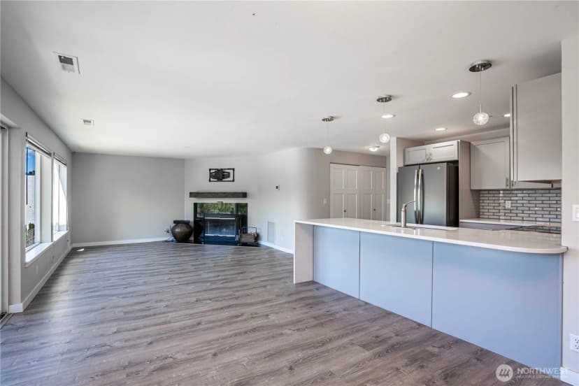 Property photo for 808 W Manson Highway #b202, Chelan photo 11