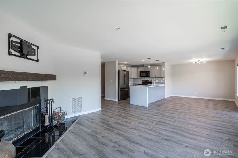 Property photo for 808 W Manson Highway #b202, Chelan photo 15