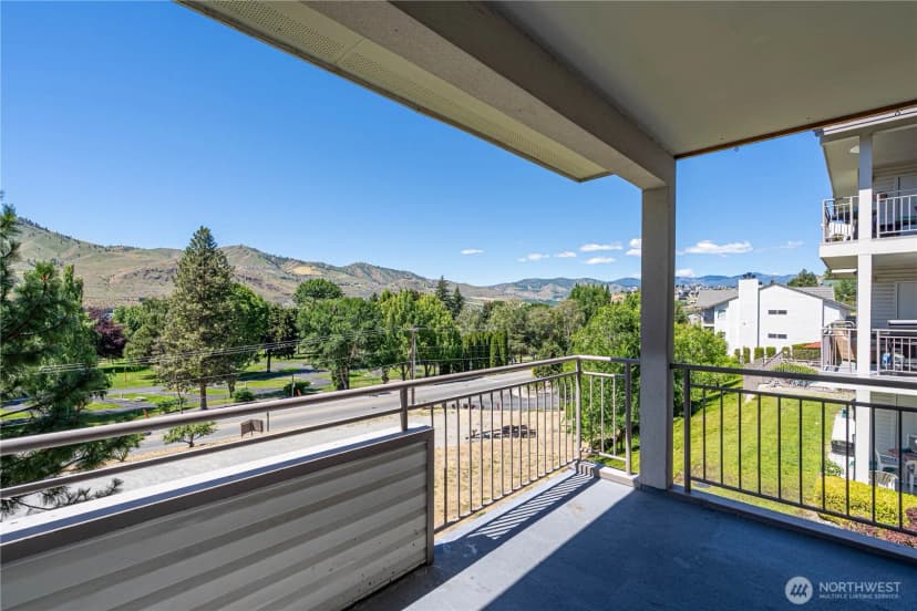 Property photo for 808 W Manson Highway #b202, Chelan photo 19
