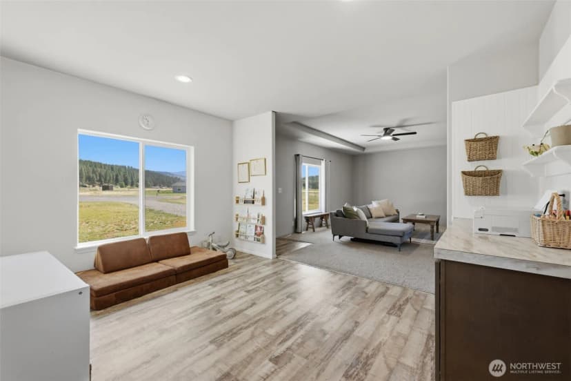 Property photo for 524 Sunny Meadows Drive, Cle Elum photo 4