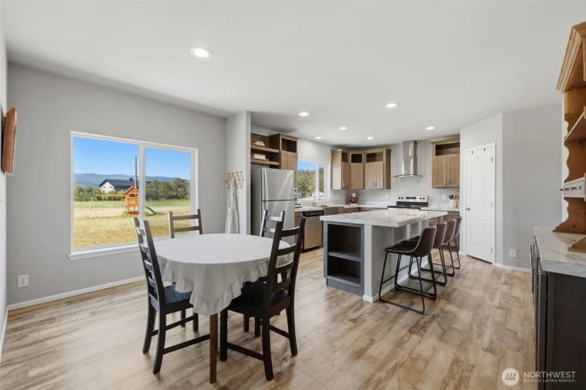 Property photo for 524 Sunny Meadows Drive, Cle Elum photo 9