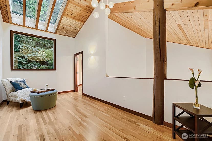 Property photo for 13020 Squak Mountain Road Se, Issaquah photo 26