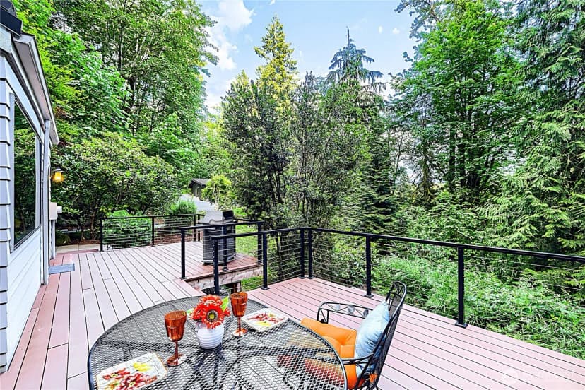 Property photo for 13020 Squak Mountain Road Se, Issaquah photo 35