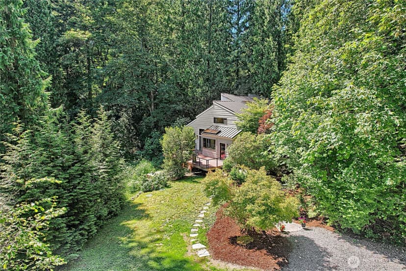 Property photo for 13020 Squak Mountain Road Se, Issaquah photo 38