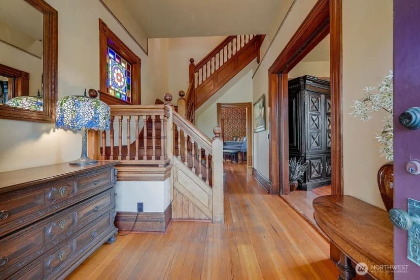 Property photo for 410 Lincoln Street, Port Townsend photo 4