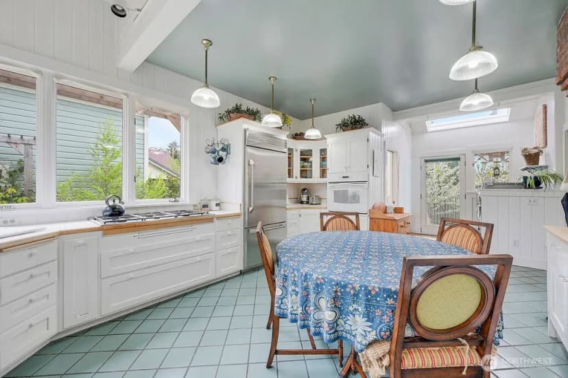 Property photo for 410 Lincoln Street, Port Townsend photo 10
