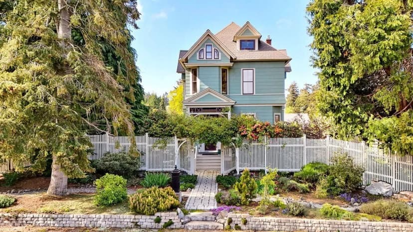 Property photo for 410 Lincoln Street, Port Townsend photo 3