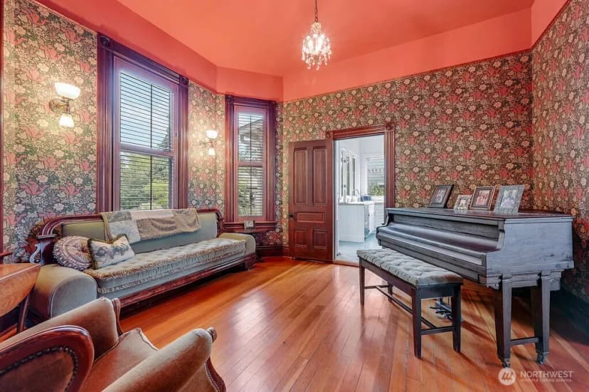 Property photo for 410 Lincoln Street, Port Townsend photo 8