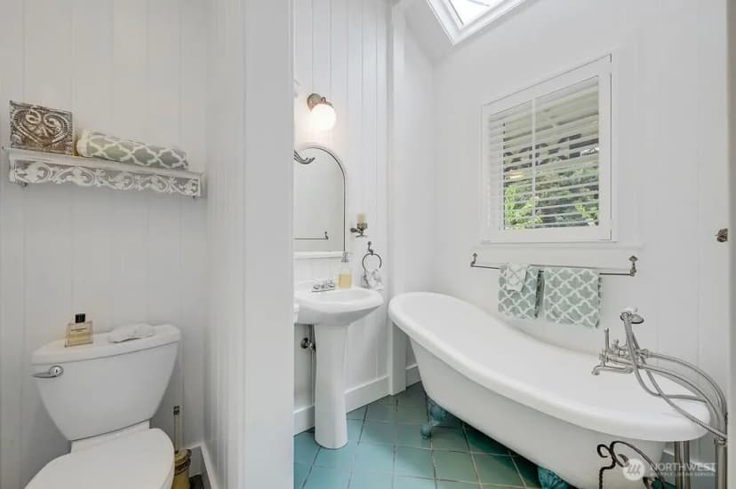 Property photo for 410 Lincoln Street, Port Townsend photo 11