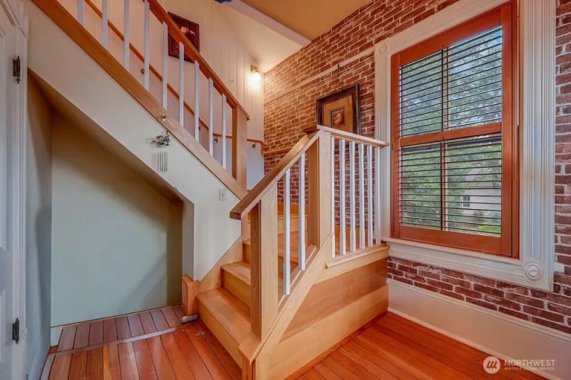 Property photo for 410 Lincoln Street, Port Townsend photo 21