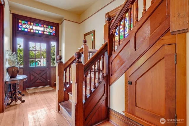Property photo for 410 Lincoln Street, Port Townsend photo 5