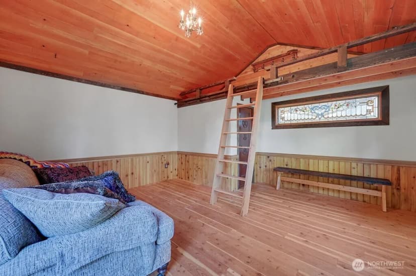 Property photo for 410 Lincoln Street, Port Townsend photo 26