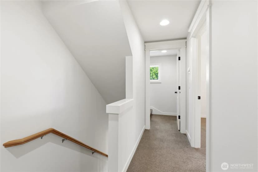 Property photo for 3128 Franklin Avenue E #b, Seattle photo 14