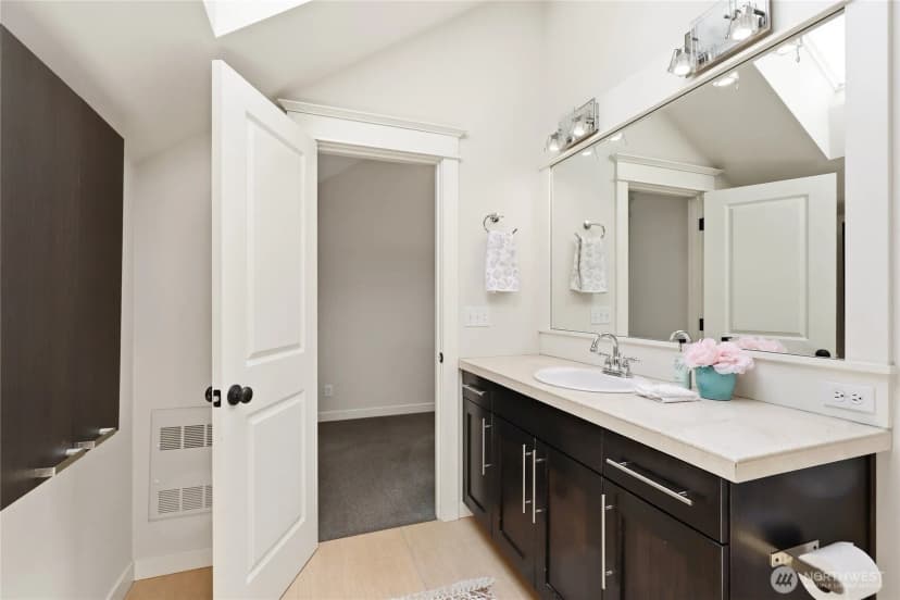 Property photo for 3128 Franklin Avenue E #b, Seattle photo 28