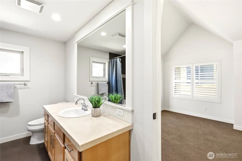 Property photo for 3128 Franklin Avenue E #b, Seattle photo 18
