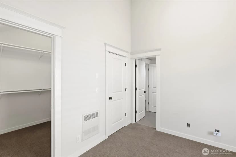 Property photo for 3128 Franklin Avenue E #b, Seattle photo 16