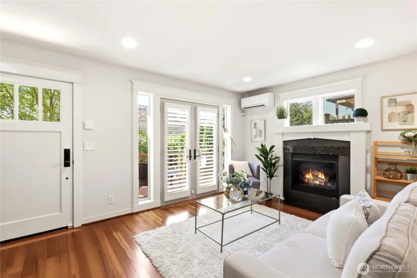 Property photo for 3128 Franklin Avenue E #b, Seattle photo 5