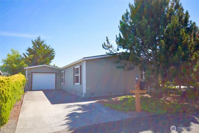 Property photo for 612 N Seventh Avenue, Sequim photo 5