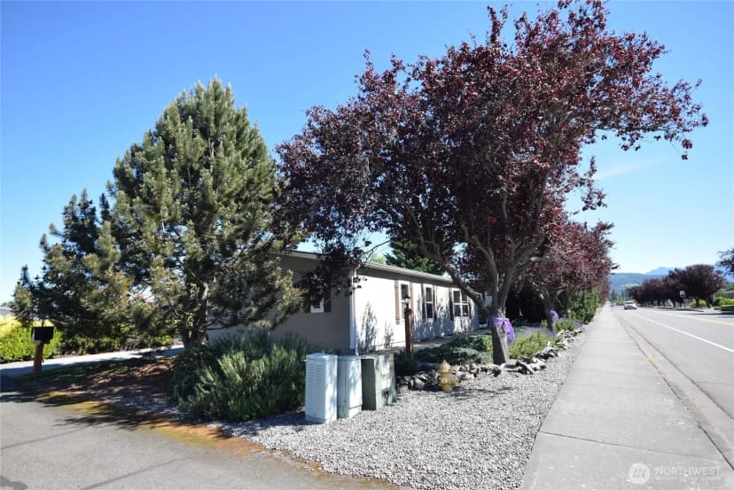 Property photo for 612 N Seventh Avenue, Sequim photo 4