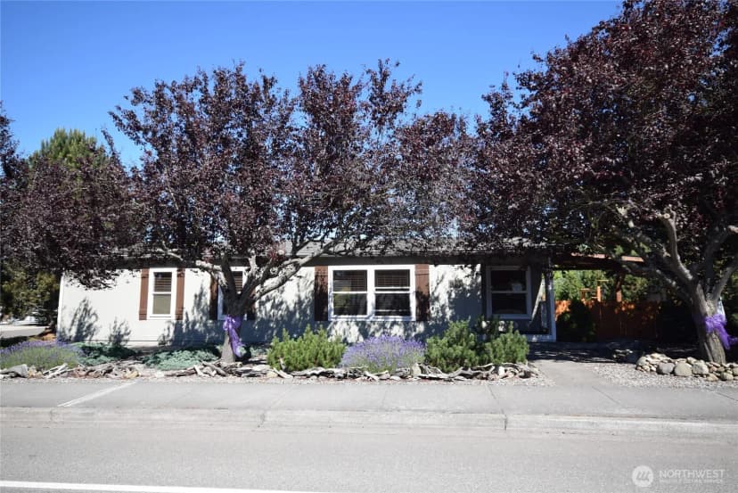 Property photo for 612 N Seventh Avenue, Sequim