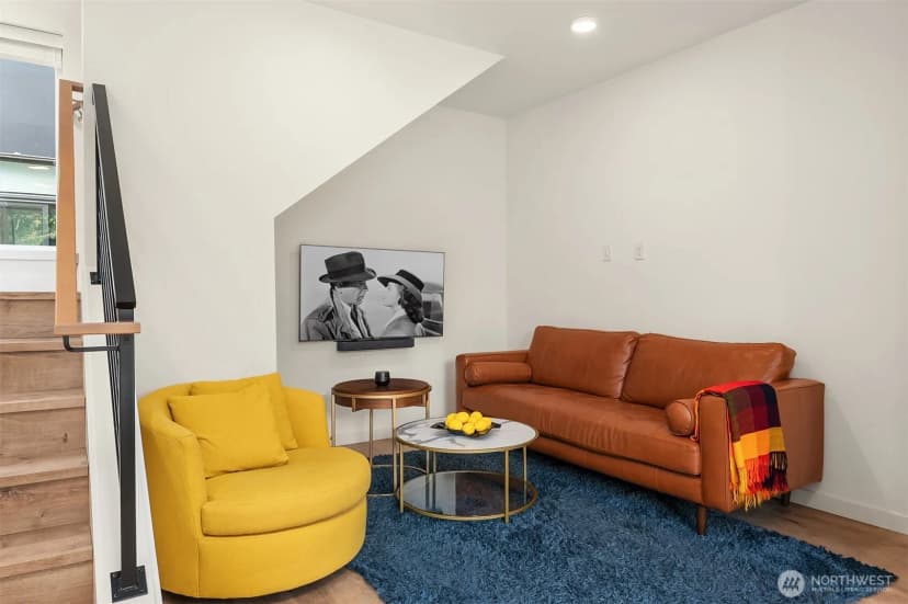 Property photo for 422 10th Avenue E #f, Seattle photo 6