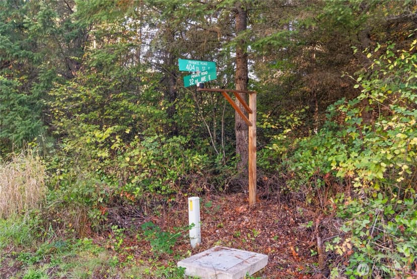 Property photo for 40320 32nd Avenue E, Eatonville photo 19