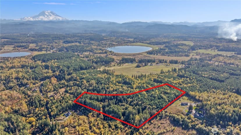 Property photo for 40320 32nd Avenue E, Eatonville photo 2
