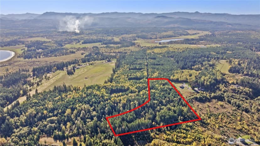 Property photo for 40320 32nd Avenue E, Eatonville photo 6