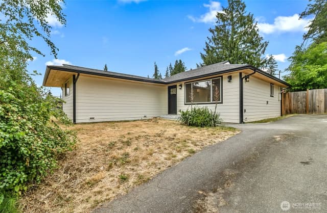 Property photo for 20213 60th Avenue W, Lynnwood