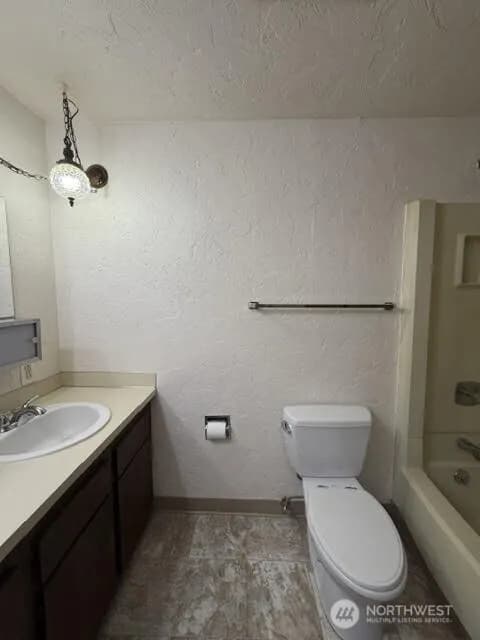 Property photo for 2100 N 106th Street #104, Seattle photo 11