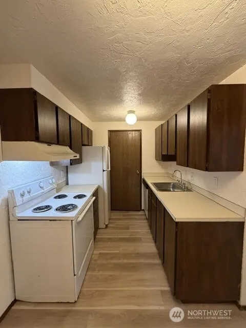 Property photo for 2100 N 106th Street #104, Seattle photo 3