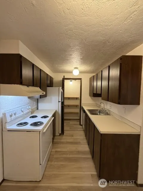 Property photo for 2100 N 106th Street #104, Seattle photo 4