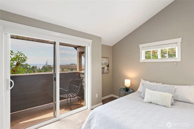 Property photo for 7114 California Avenue Sw #a, Seattle photo 12