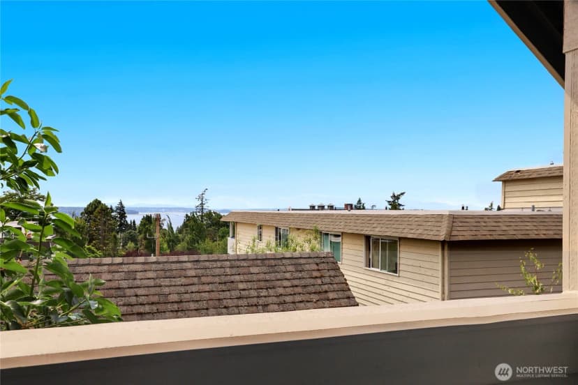 Property photo for 7114 California Avenue Sw #a, Seattle photo 14