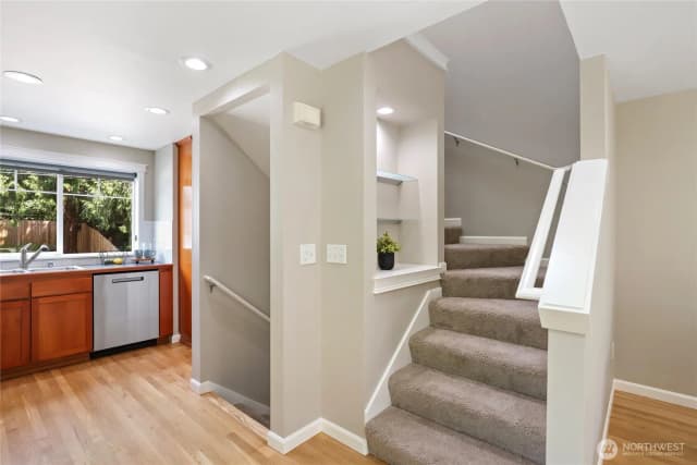 Property photo for 7114 California Avenue Sw #a, Seattle photo 5