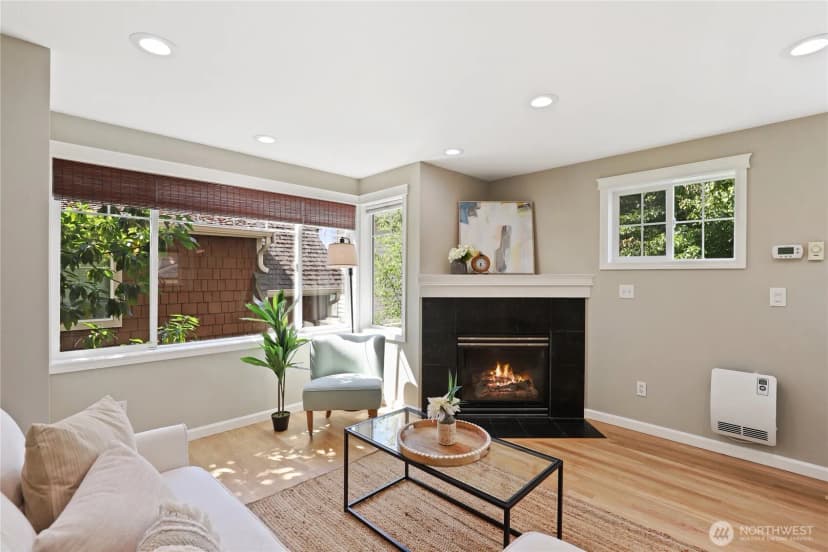 Property photo for 7114 California Avenue Sw #a, Seattle photo 10
