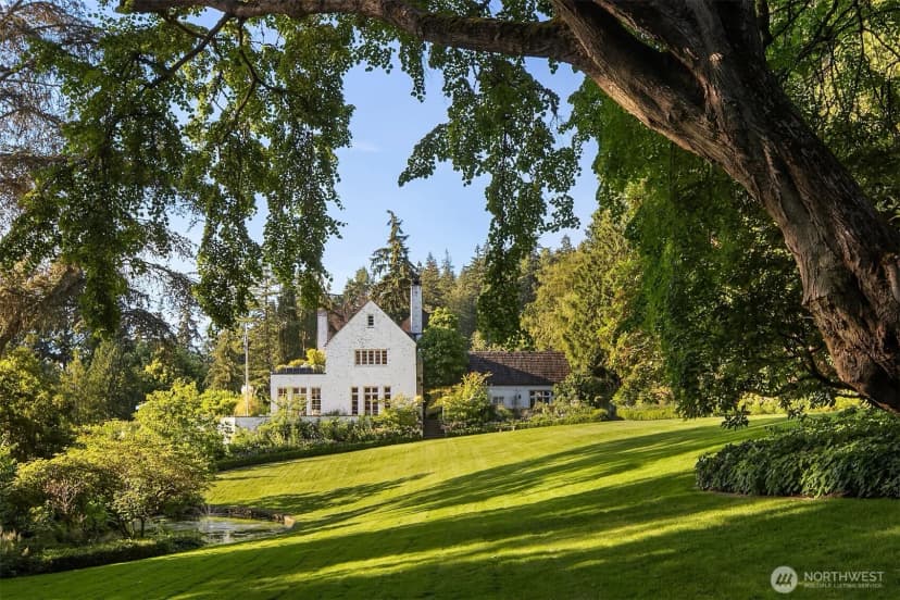 Property photo for 36 Nw Cherry Loop Drive, Shoreline