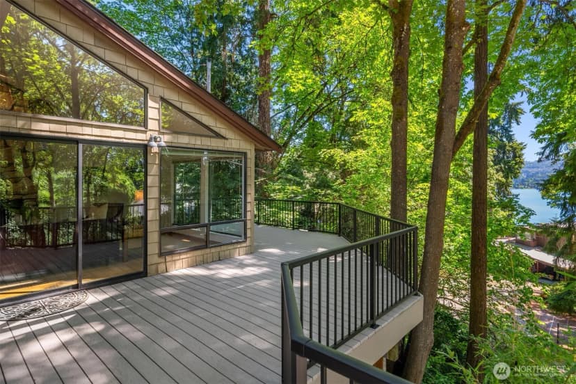 Property photo for 4336 E Mercer Way, Mercer Island photo 8