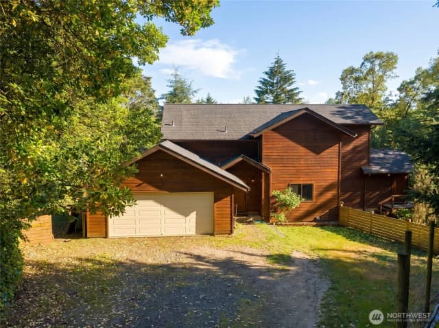 Property photo for 29601 131 Avenue Sw, Vashon photo 2